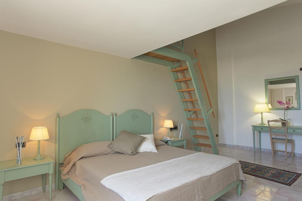 Hotel Puntamajata Realmonte Pokoj fotografie