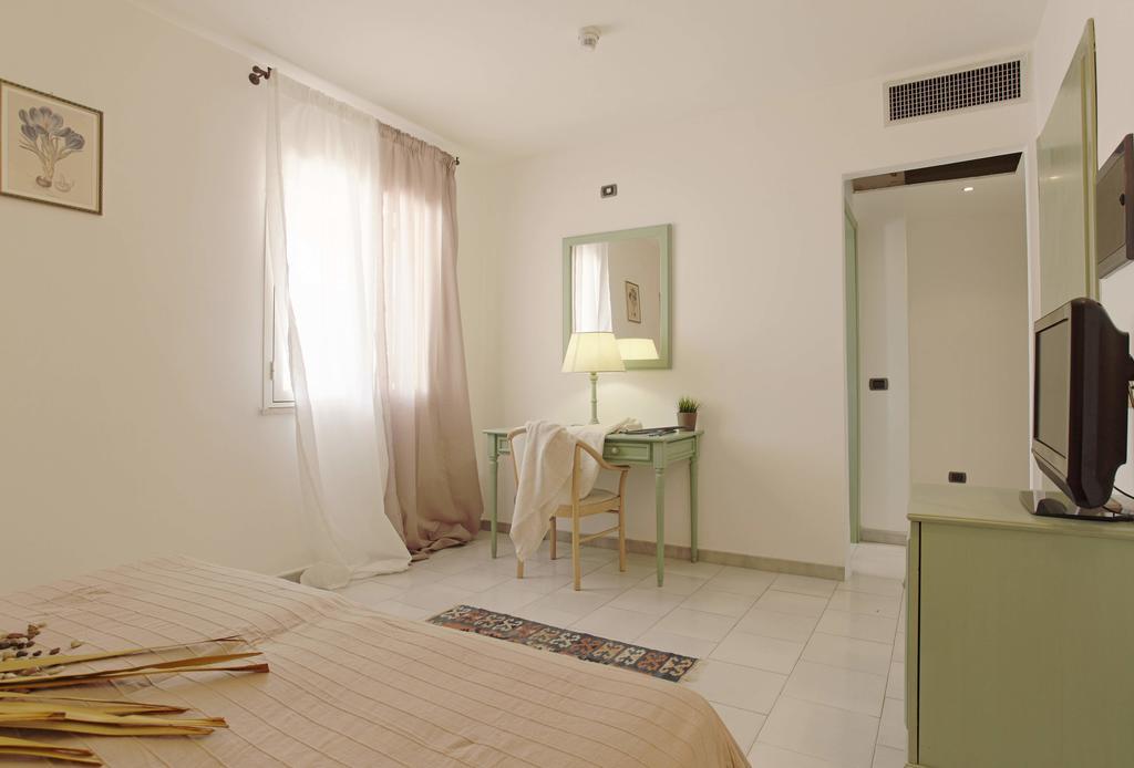 Hotel Puntamajata Realmonte Pokoj fotografie
